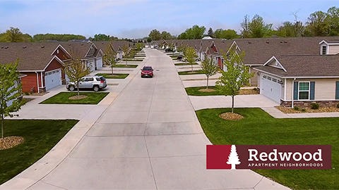 Redwood Cuyahoga Falls apartments in Cuyahoga Falls, OH