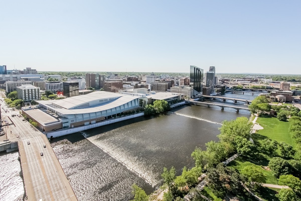 River House Condos Sales & Marketing LLC apartments in Grand Rapids, MI