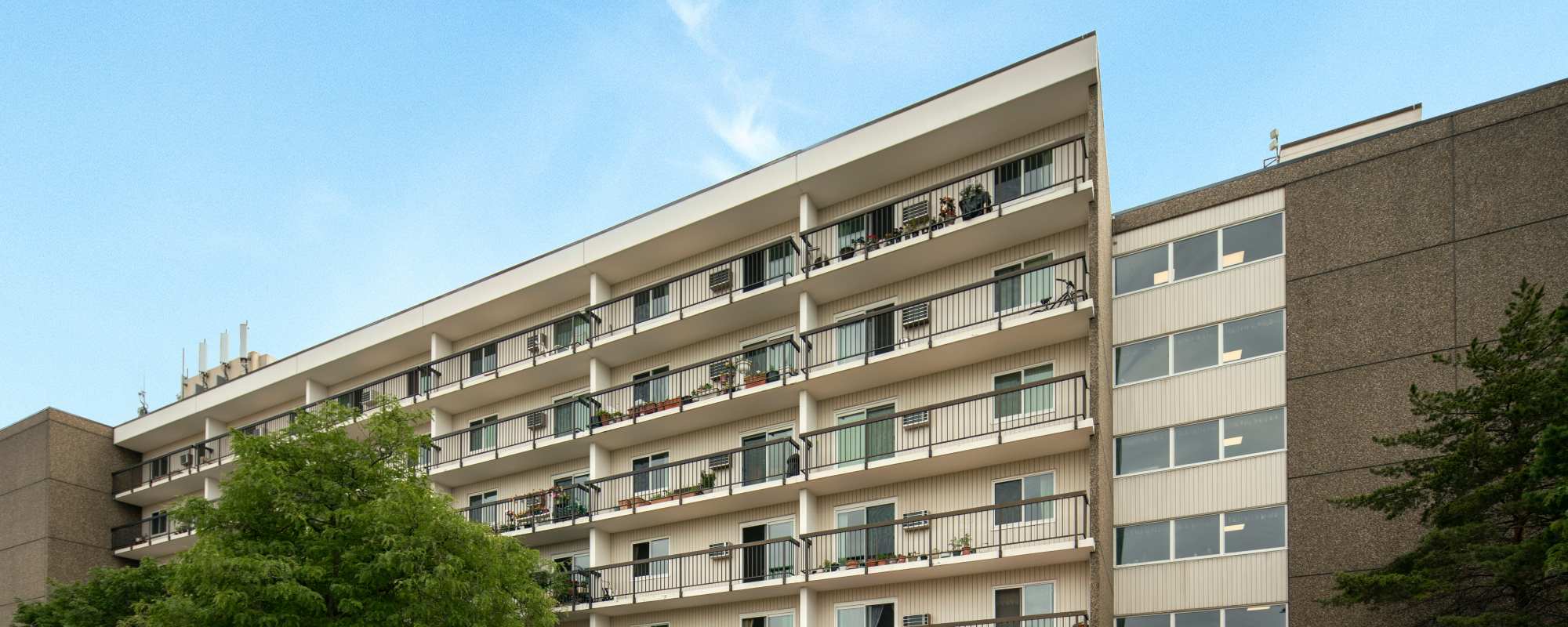 Autumn Ridge Village apartments in Sterling Heights, MI