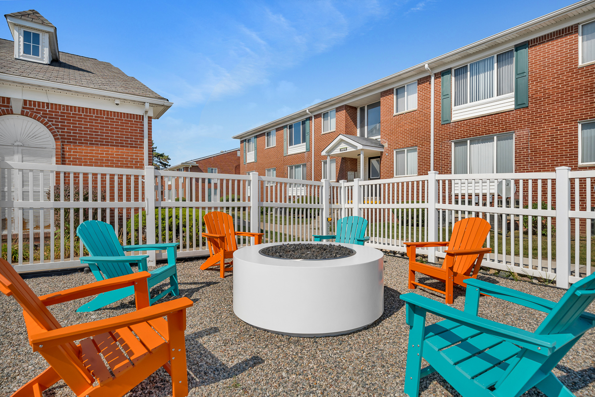 Kingsley Apartments apartments in Sterling Heights, MI