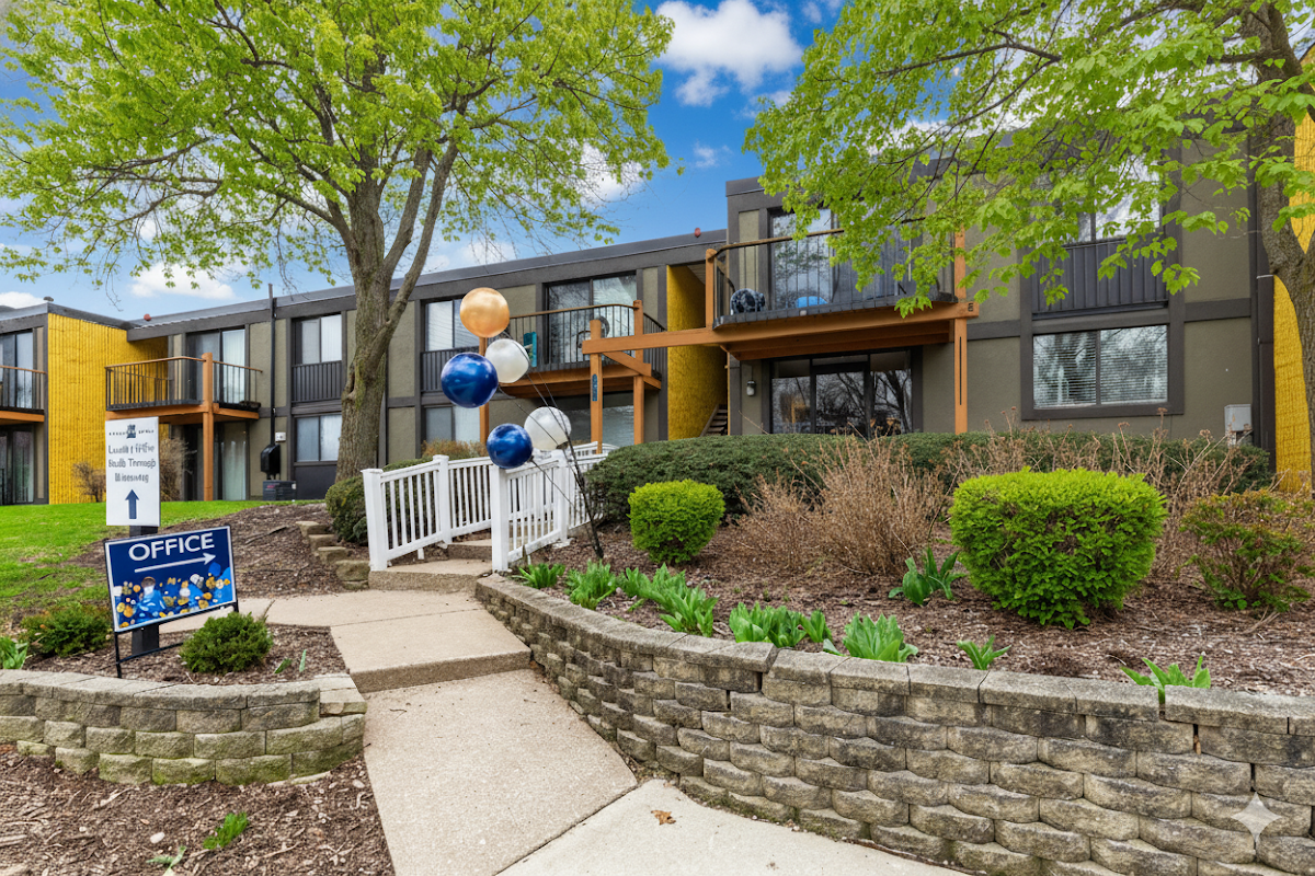 Woodland Ridge Apartments apartments in Woodridge, IL