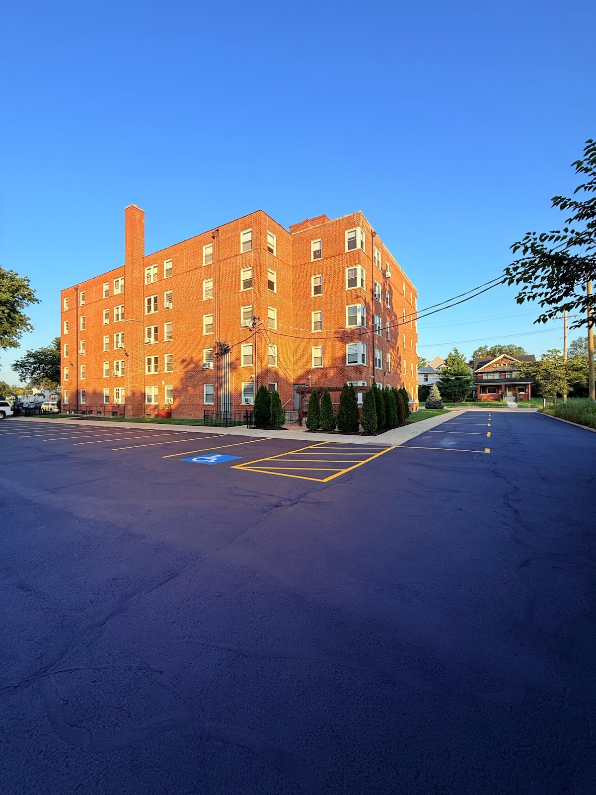 Main Street Apartments Rockford apartments in Rockford, IL