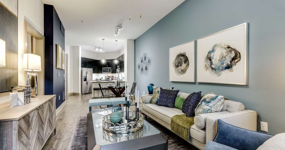 Cortland Galleria apartments in Farmers Branch, TX
