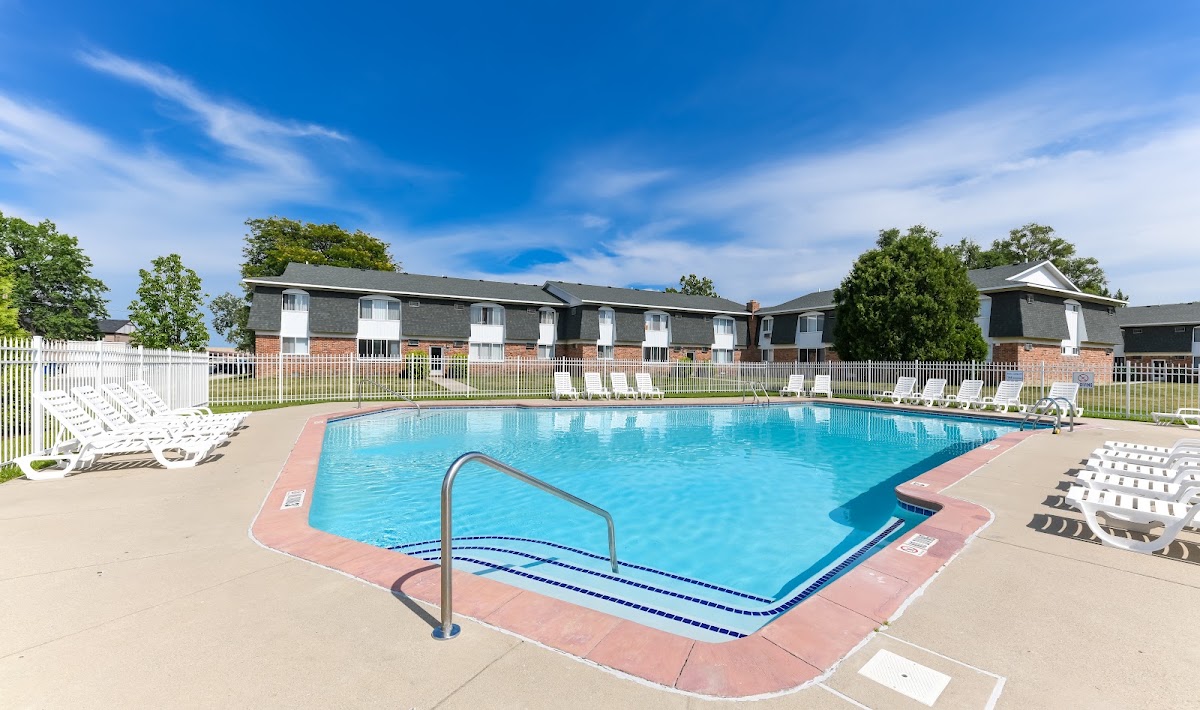 Oakland Mall Apartments apartments in Madison Heights, MI