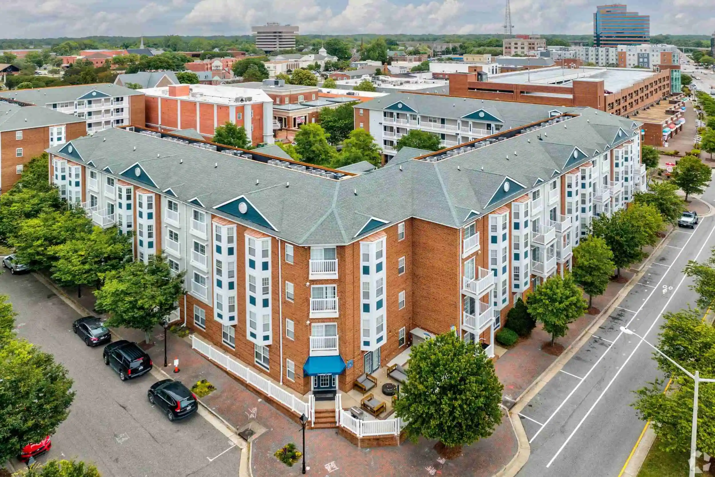 Heritage at Settlers Landing apartments in Hampton, VA