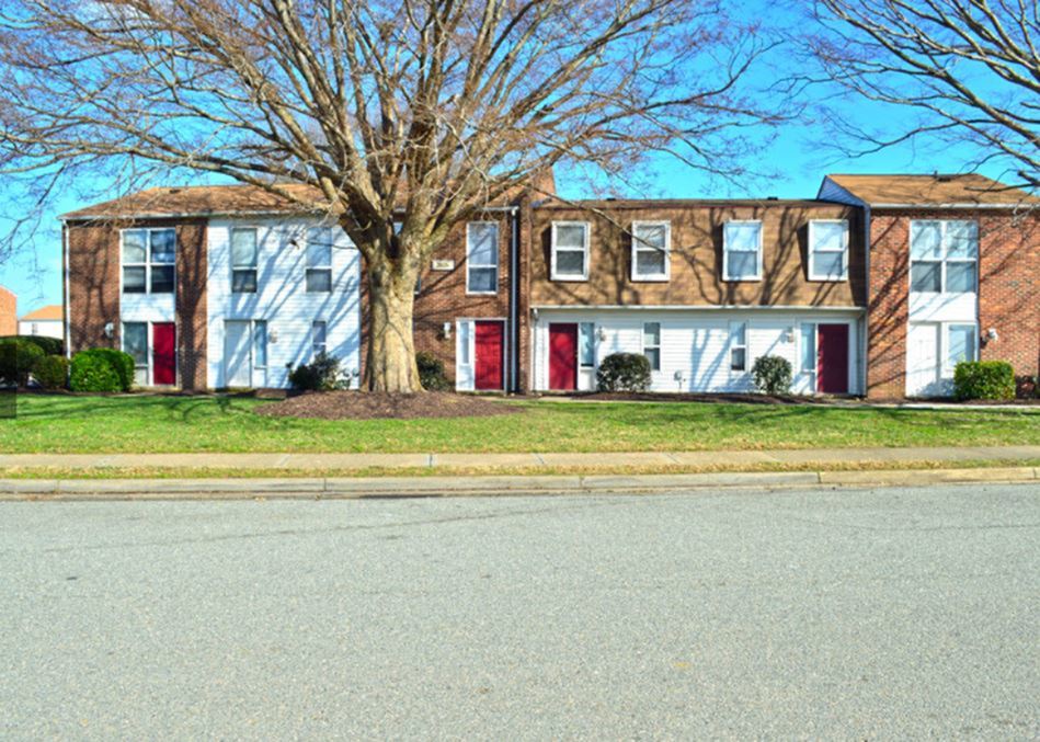 Hampton Community Townhomes apartments in Hampton, VA