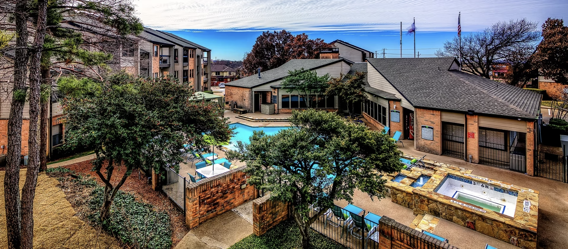 Spring Parc Apartment Homes apartments in Dallas, TX