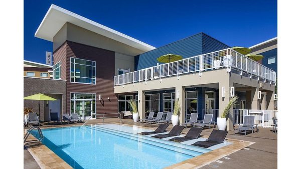 Riverwalk apartments in Eugene, OR