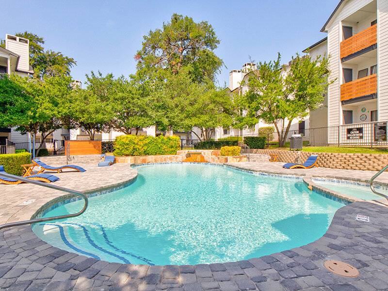 Villas on Rosemeade West apartments in Addison, TX
