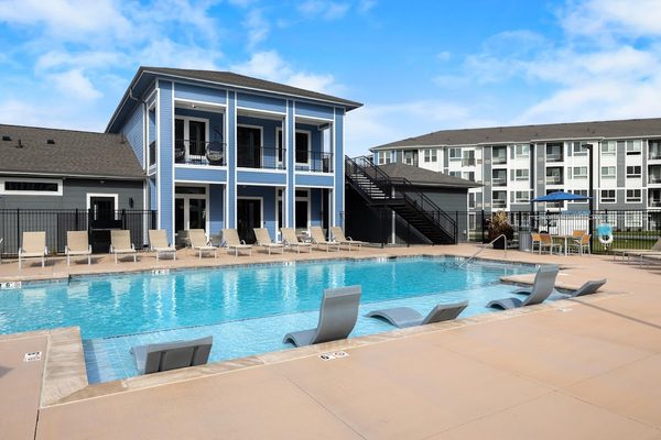 Azure Luxury Apartments apartments in Independence, MO