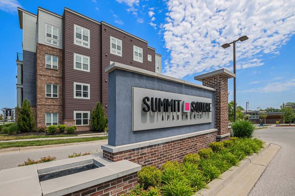 Summit Square Apartments apartments in Lee S Summit, MO