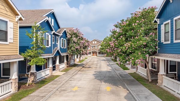 The Villas at Riverbend apartments in Baton Rouge, LA