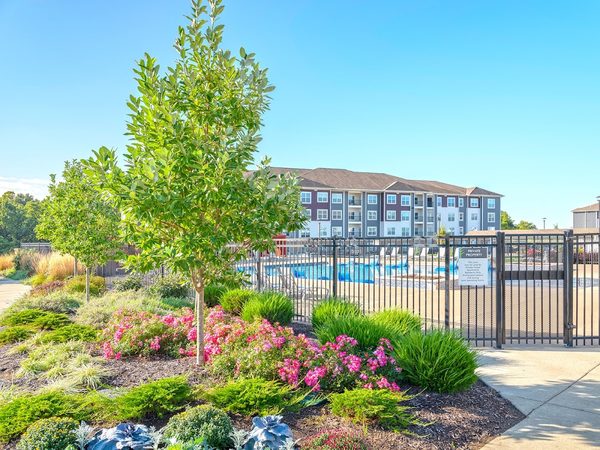 Kinsley Forest apartments in Kansas City, MO