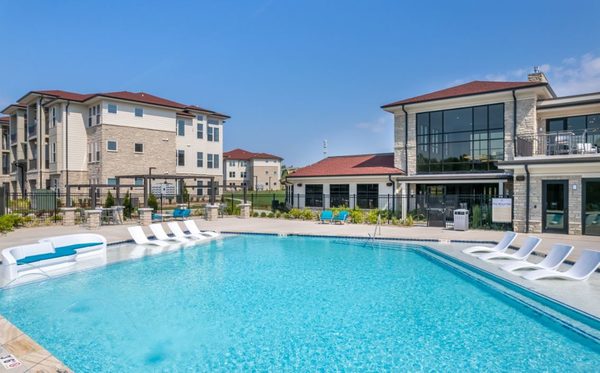 Trinity Woods Apartments apartments in Lake Tapwingo, MO