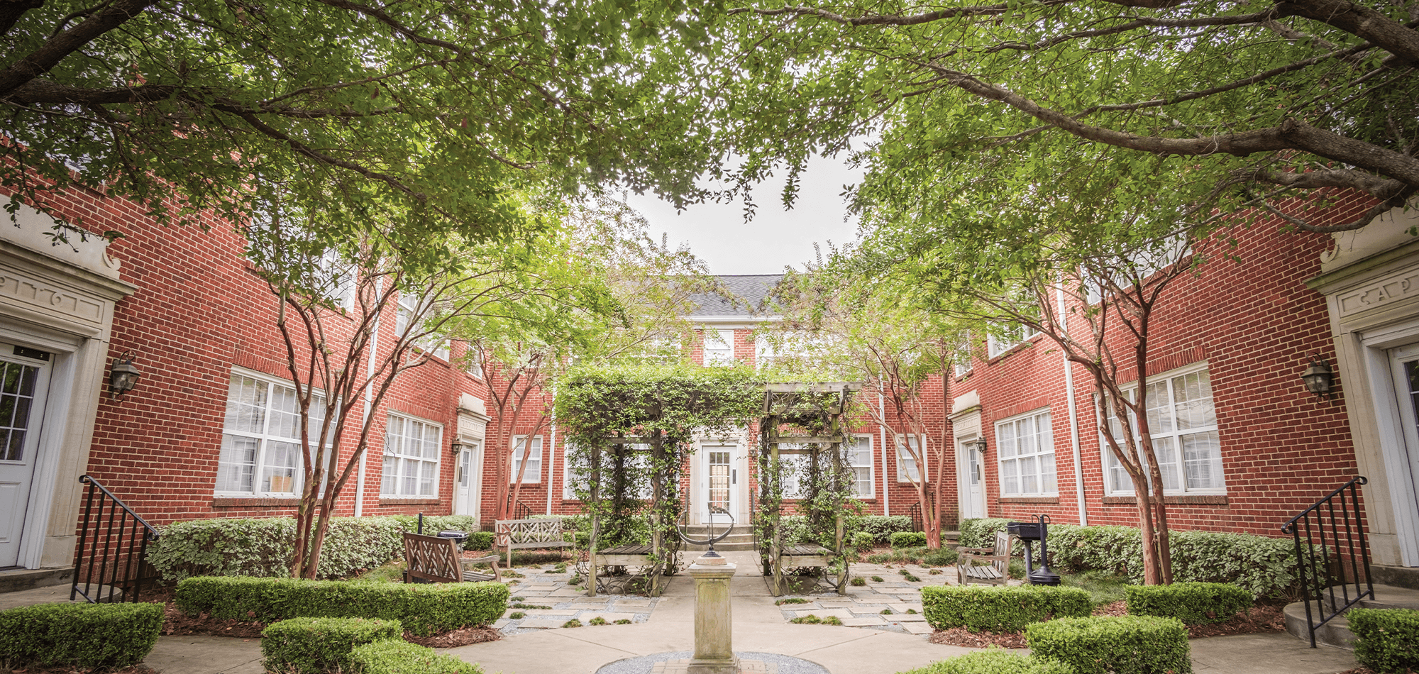 Adams Avenue Flats apartments in Montgomery, AL