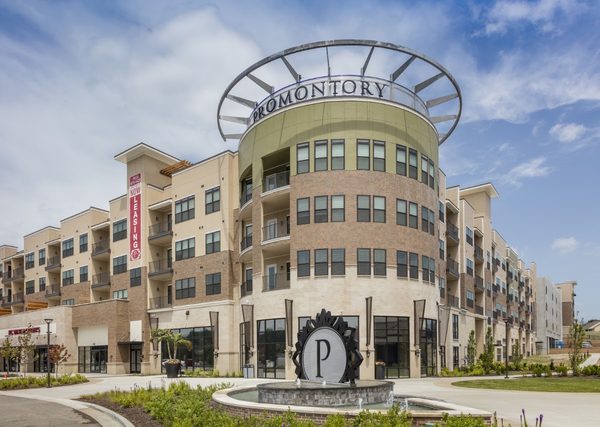 Promontory apartments in Overland Park, KS