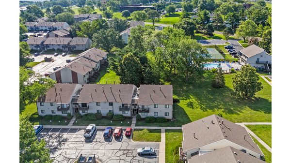 Arcadia at Overland Park apartments in Overland Park, KS
