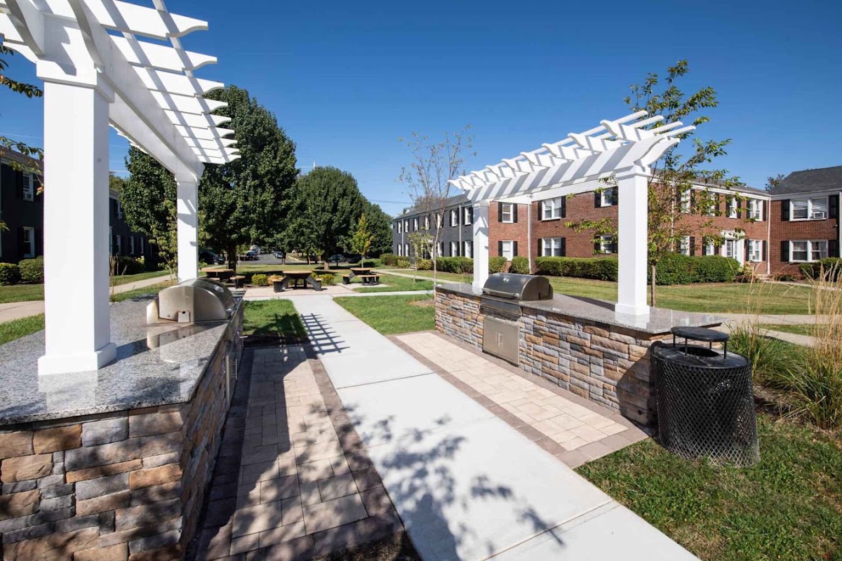 Mill Run at Union apartments in Union, NJ