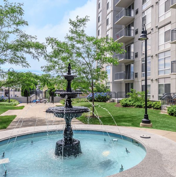 Infinity Harbor Point Apartments apartments in Stamford, CT