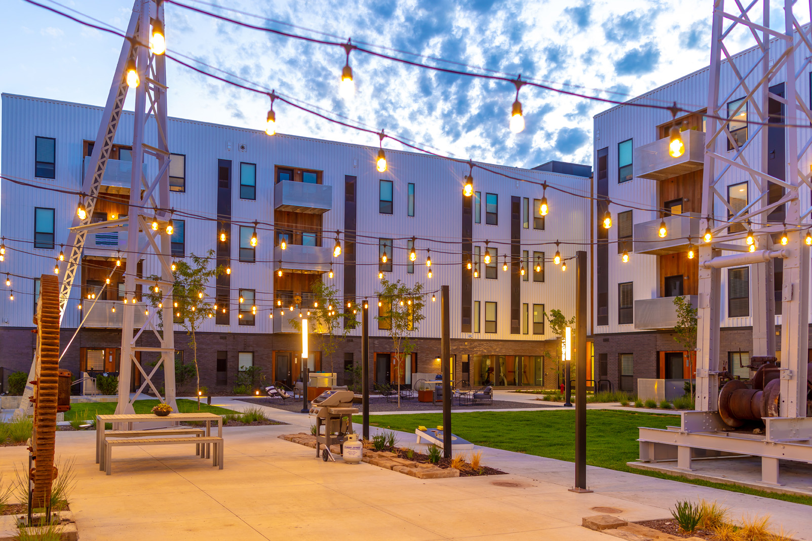Rowat Lofts apartments in Des Moines, IA