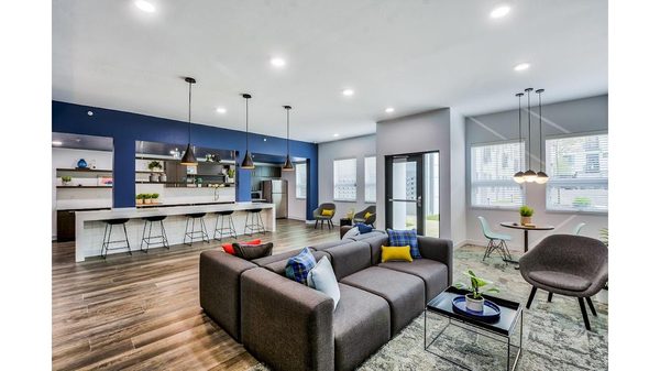 District at 6th apartments in Des Moines, IA