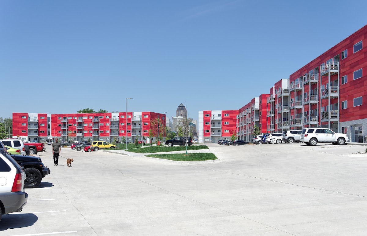 The Residences at River View apartments in Des Moines, IA
