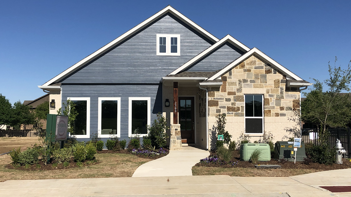 Villas at Rockbrook Rental Homes apartments in Lewisville, TX