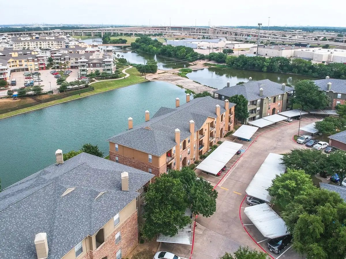 The Edgewater apartments in Lewisville, TX