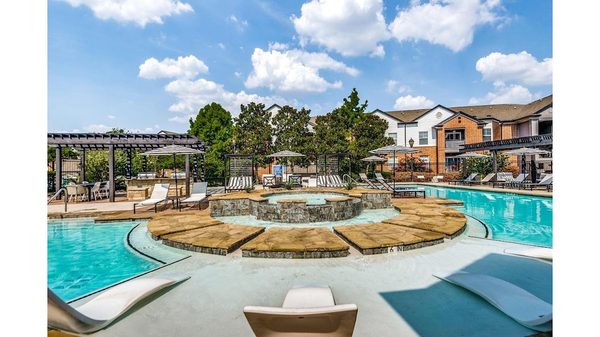 Vista 121 apartments