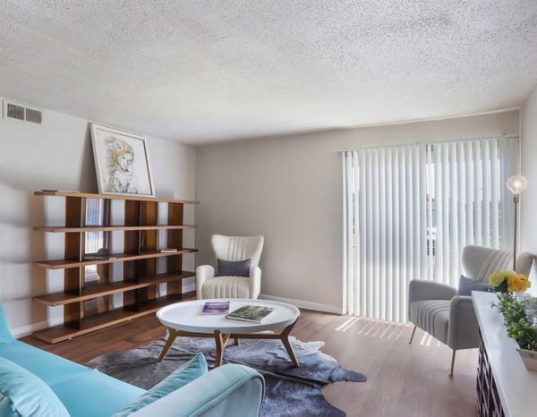 Residences at Glen Oaks apartments in Jackson, MS