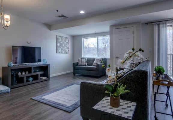 Carisbrooke at Manchester apartments in Manchester, NH