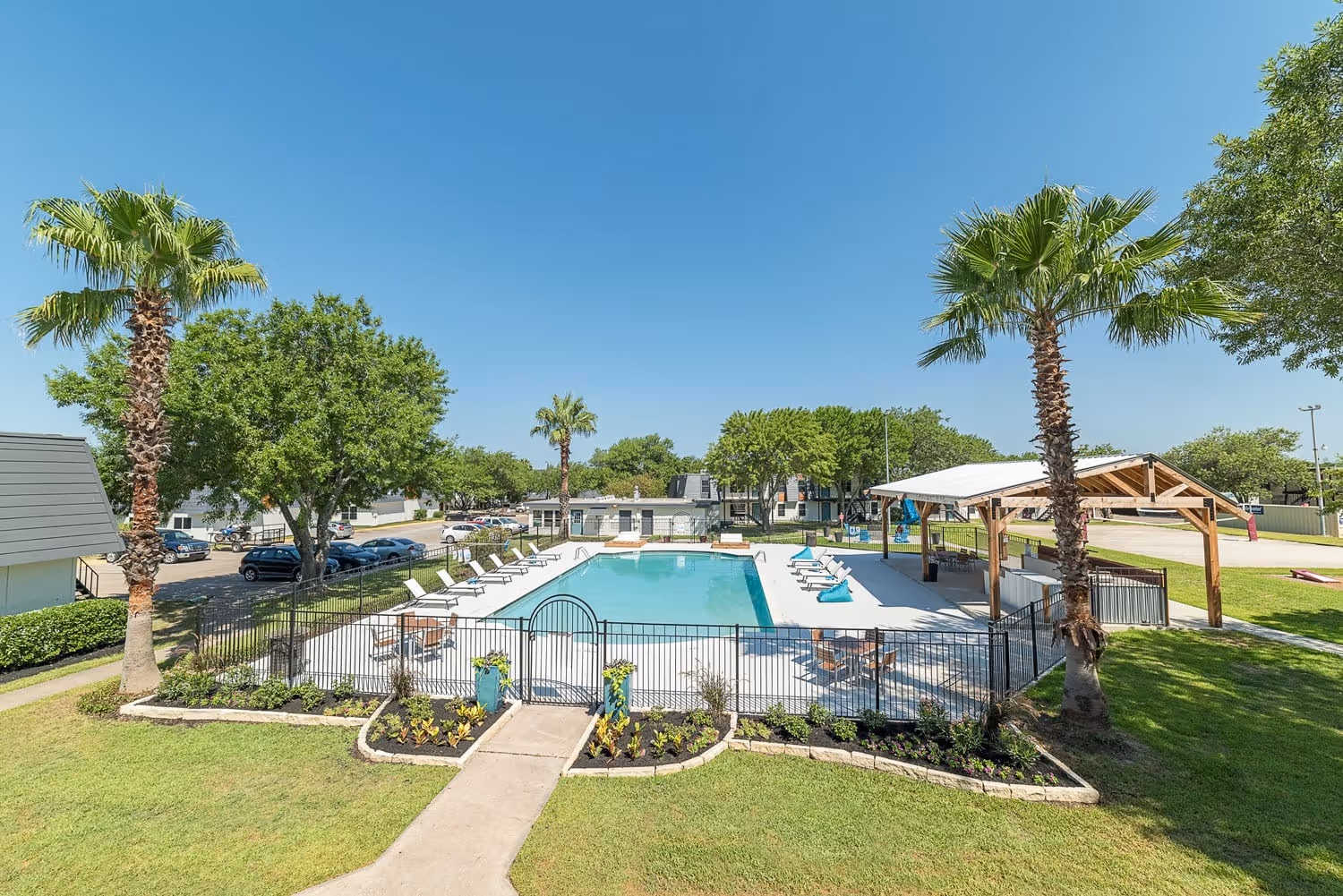 Flats on 12 apartments in College Station, TX