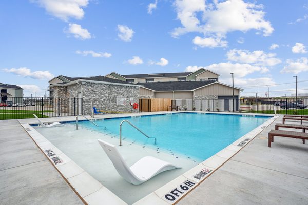 The Zoe apartments in Lacy Lakeview, TX