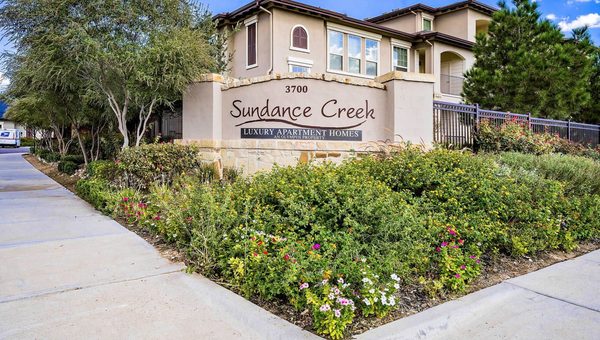 Sundance Creek apartments in Midland, TX