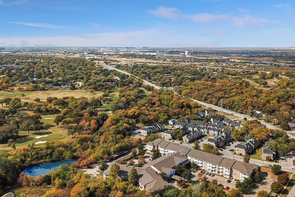 Diamond Loch apartments in North Richland Hills, TX