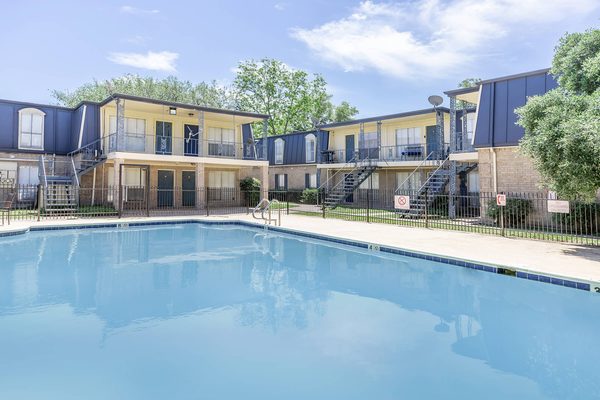 Providence at Baytown apartments in Baytown, TX