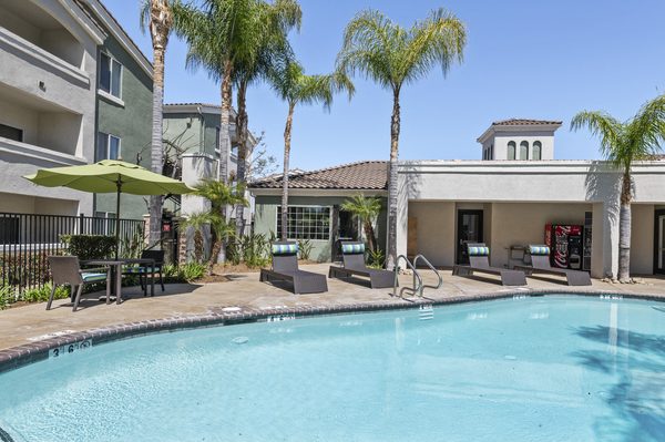 Gables Oak Creek apartments