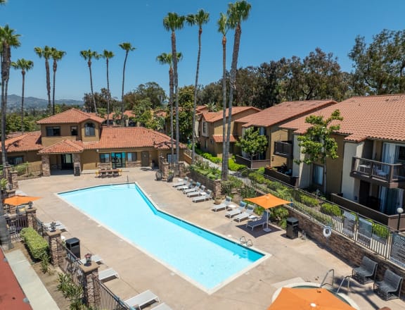 Bella Terra apartments in Vista, CA