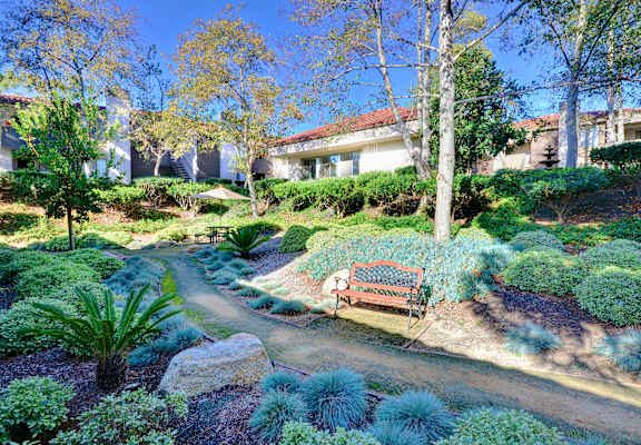 Shadowridge Woodbend apartments in Vista, CA