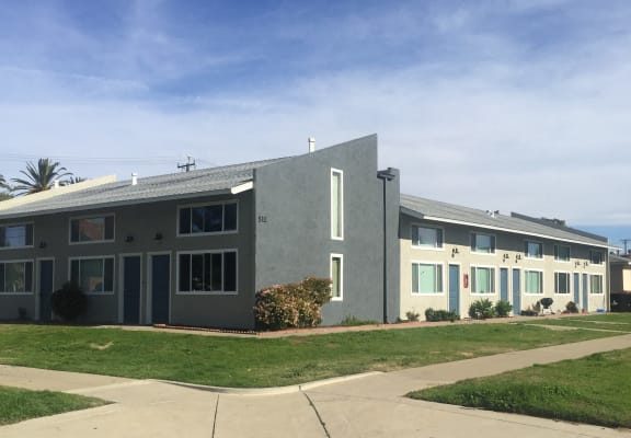 511 West Cook Street apartments in Santa Maria, CA