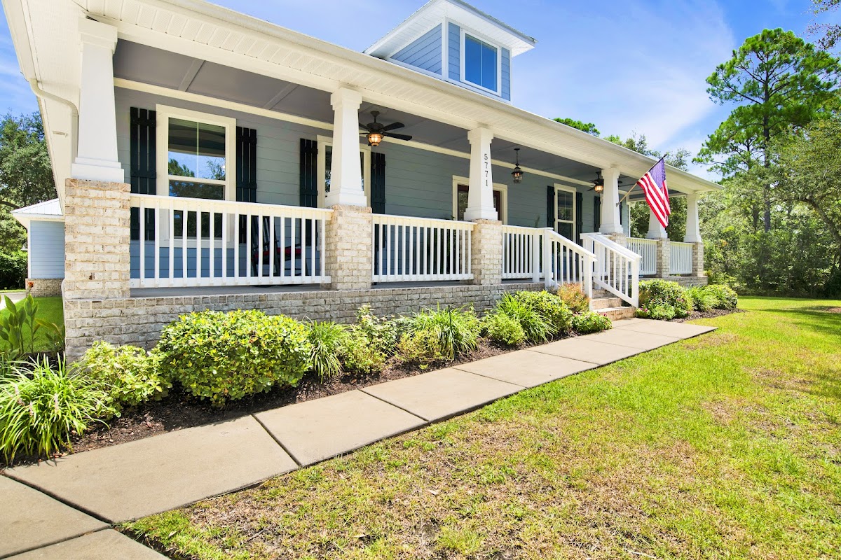 Pensacola Bay Realty apartments in Pensacola, FL
