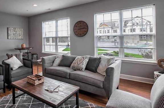 Iroquois Village apartments in Schenectady, NY