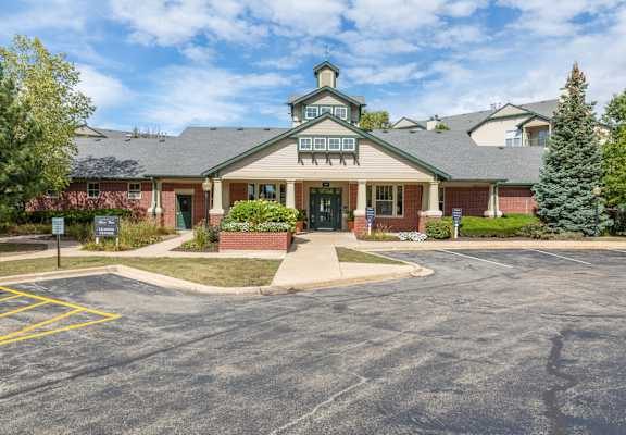 The Meadows at River Run apartments in Bolingbrook, IL