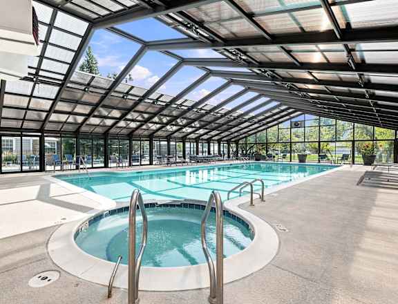 Brookdale on the Park apartments in Naperville, IL