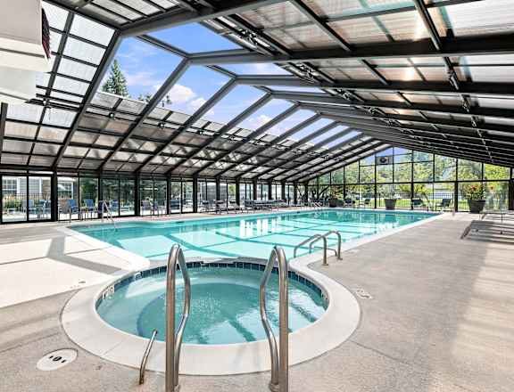 Brookdale on the Park apartments in Naperville, IL