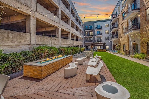 Rivera on Broadway apartments in San Antonio TX