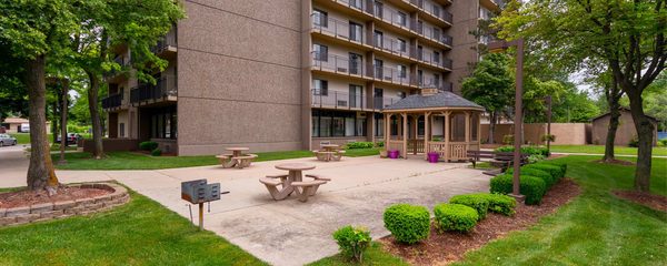 Burton Place apartments in Burton, MI