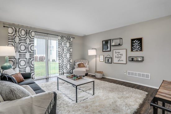 Ridgeline at Canton apartments in Livonia, MI