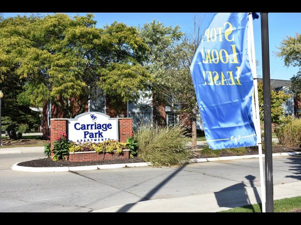 Carriage Park Apartments apartments in Livonia, MI