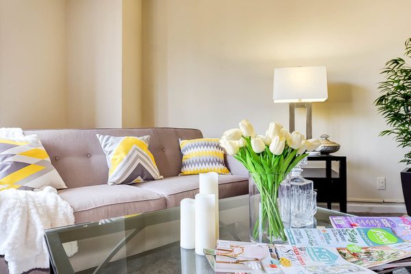 Regal Towers apartments in Farmington Hills, MI